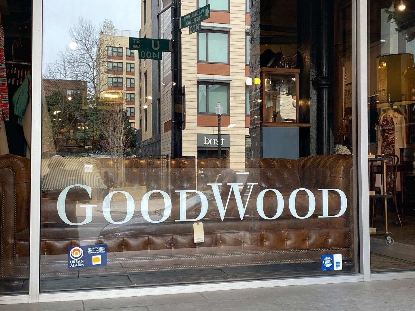 DC3EC9FA-D655-4D98-ABA8-5DBB3C833961